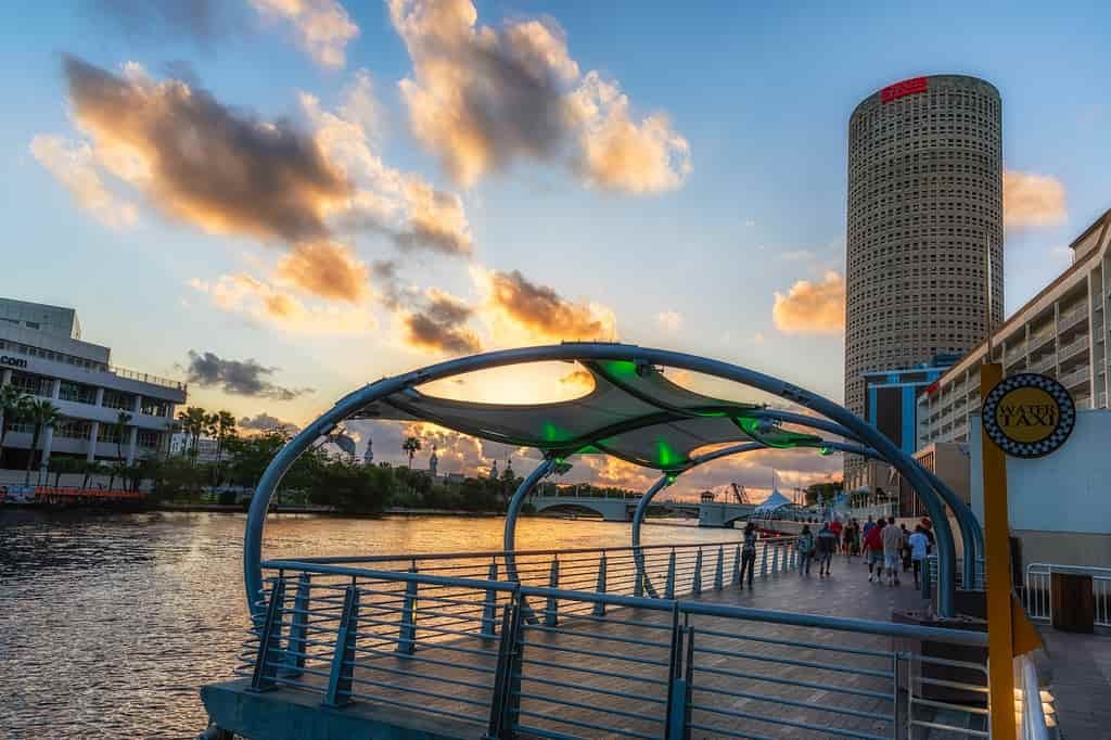 Free things to do in Tampa, Tampa Riverwalk