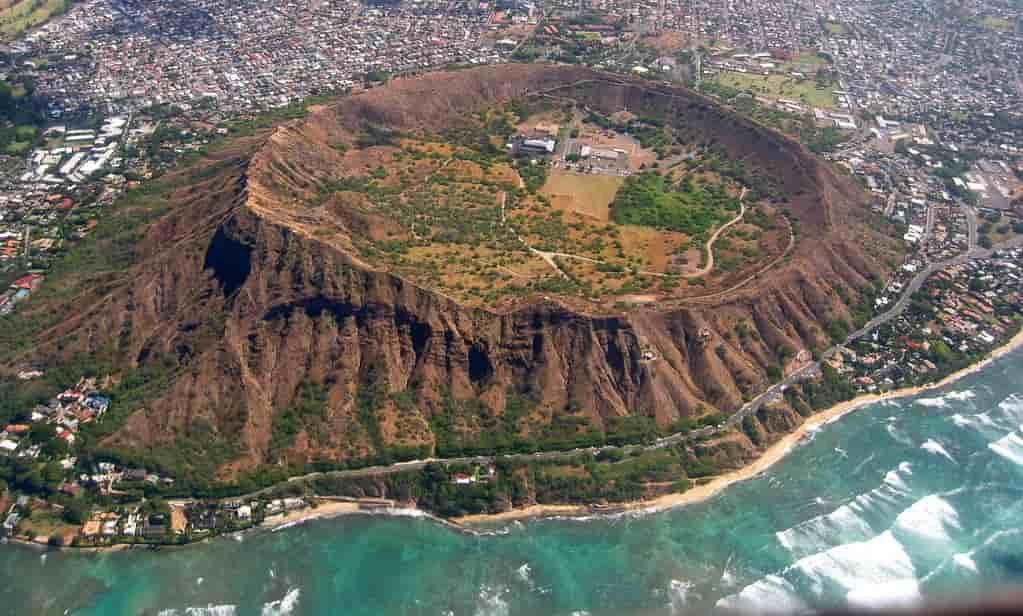 Best Things to Do in Waikiki, Diamond Head Crater