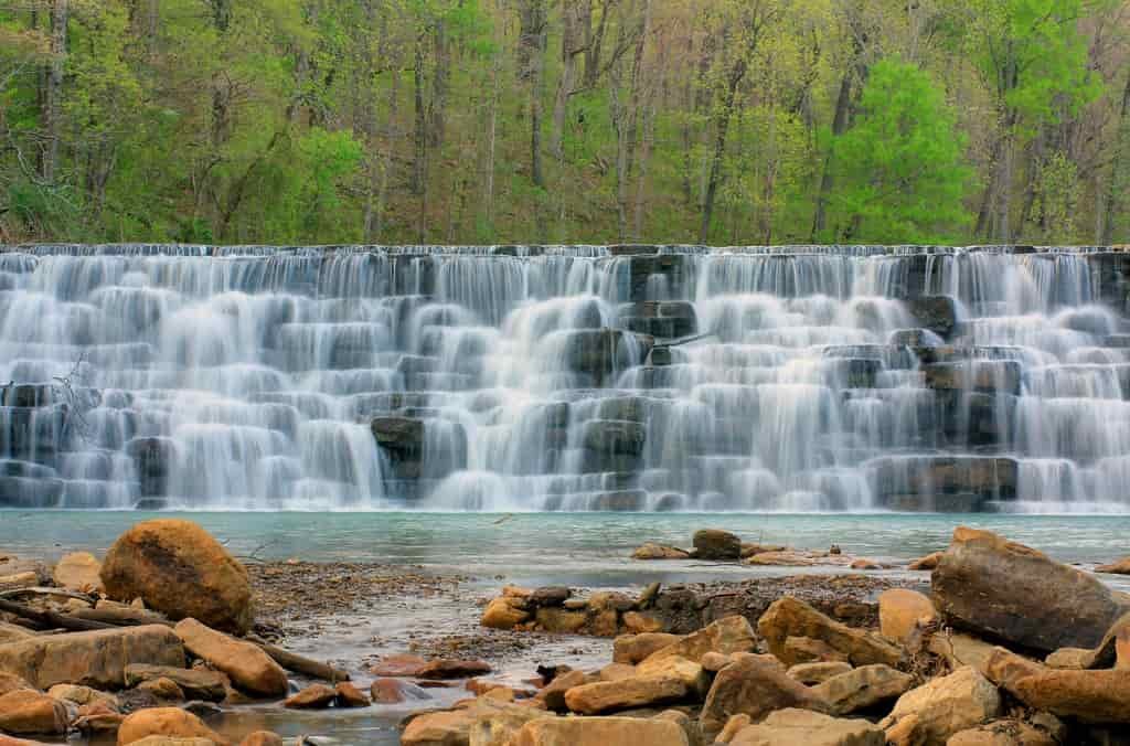 Best State Parks in Arkansas, Devil’s Den State Park