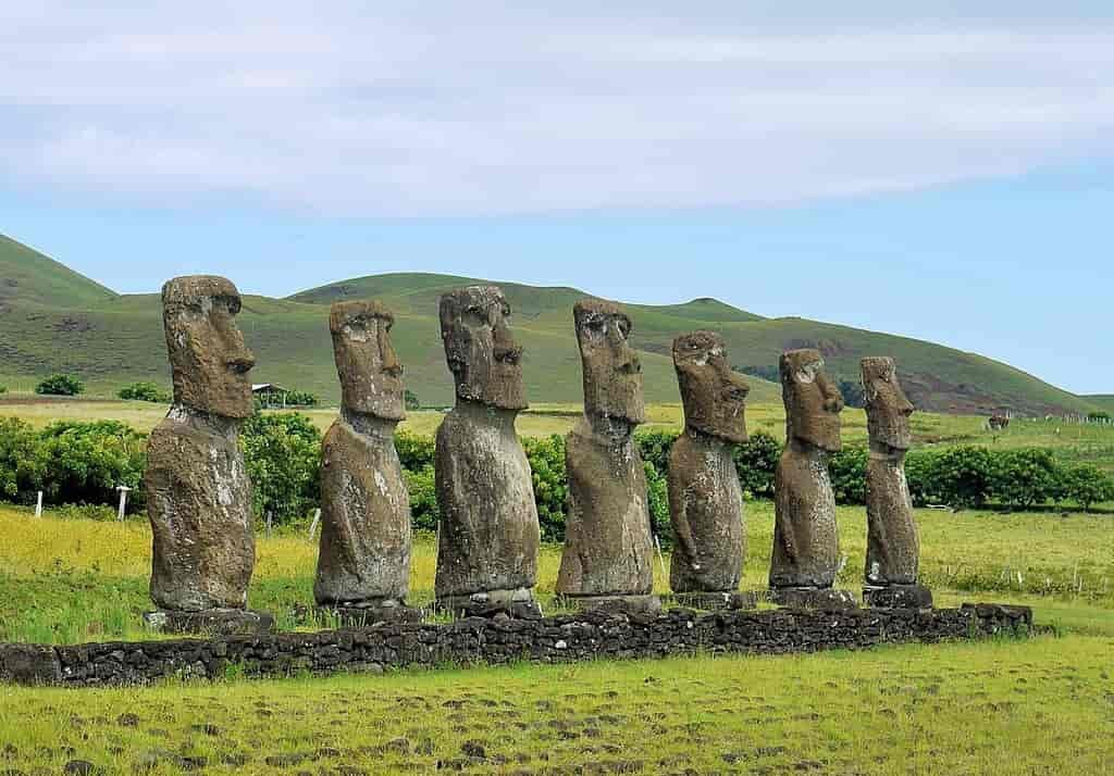 Best time to visit Easter Island