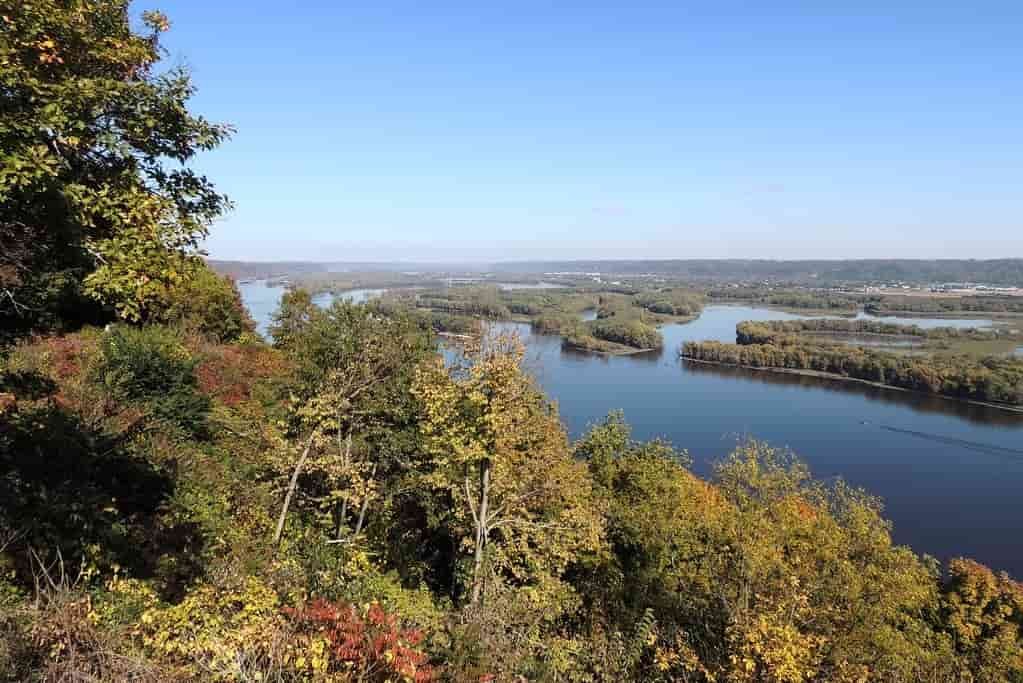 Best State Parks in Iowa, Pikes Peak State Park