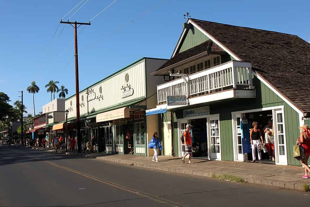Best time to Visit Maui Hawaii, Lahaina Town 